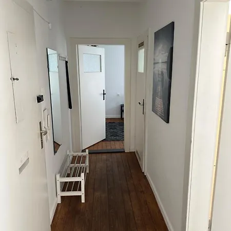5 Betten Wohnung Vahrenwald-List Hannover Exterior foto