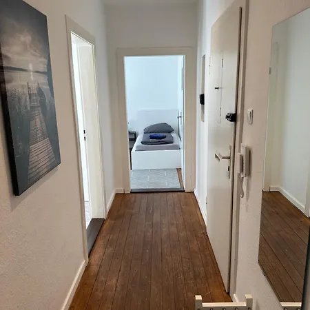 5 Betten Wohnung Vahrenwald-List Hannover Exterior foto